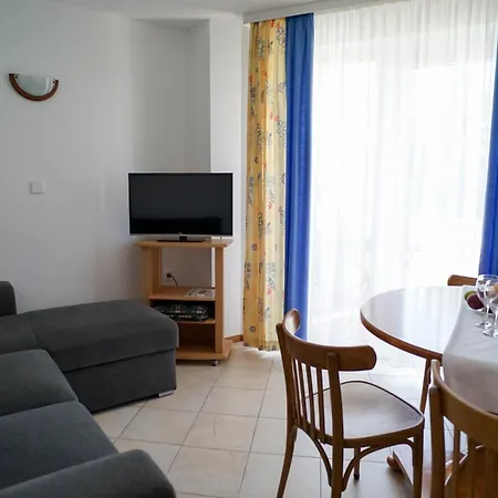 Apartmán And Degra