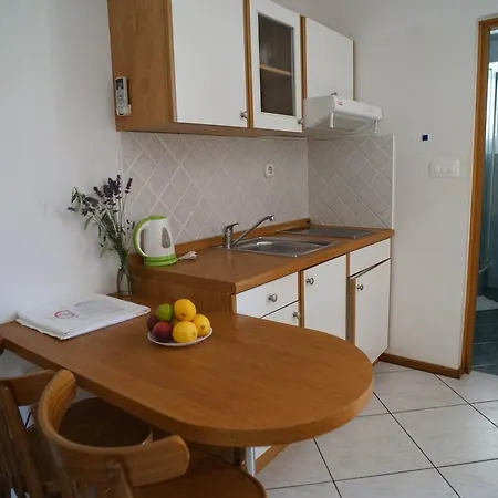 Apartmán And Degra *