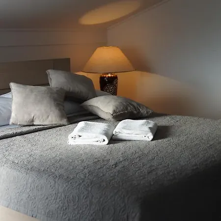 And Degra Lägenhet *